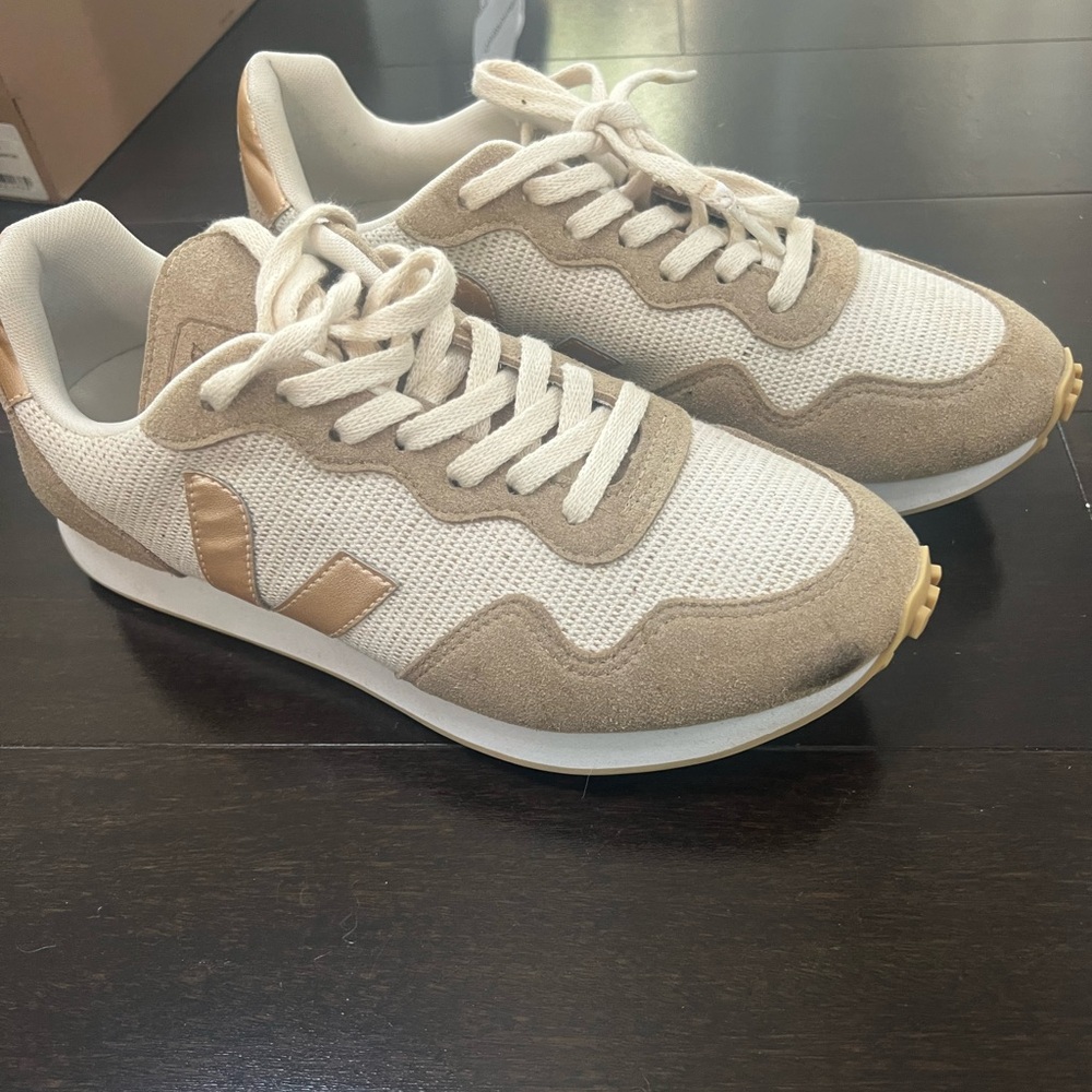 Veja Women's Athletic Shoes in Cream and Tan